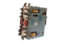 Laden Sie das Bild in den Galerie-Viewer, Das Monsterbuch der Monster