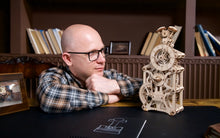 Load image into Gallery viewer, Motoren Uhr