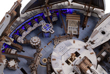 Laden Sie das Bild in den Galerie-Viewer, Millennium Falke™