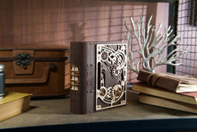 Laden Sie das Bild in den Galerie-Viewer, Buch der Geheimnisse