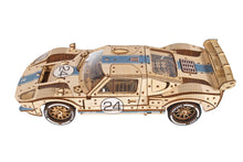 Laden Sie das Bild in den Galerie-Viewer, UGT-24 Langstrecken-Rennwagen