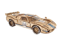 Laden Sie das Bild in den Galerie-Viewer, UGT-24 Langstrecken-Rennwagen