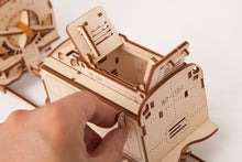 Load image into Gallery viewer, STEAM LOCOMOTIVE WITH TENDER