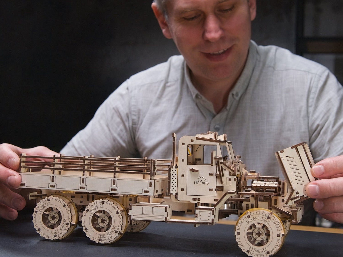 Cargo Truck – mit Erbauer
