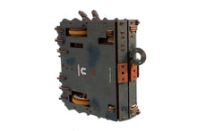 Laden Sie das Bild in den Galerie-Viewer, Das Monsterbuch der Monster
