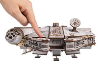 Laden Sie das Bild in den Galerie-Viewer, Millennium Falke™
