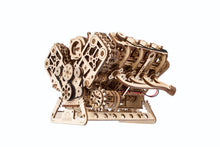 Load image into Gallery viewer, V8-Motor
