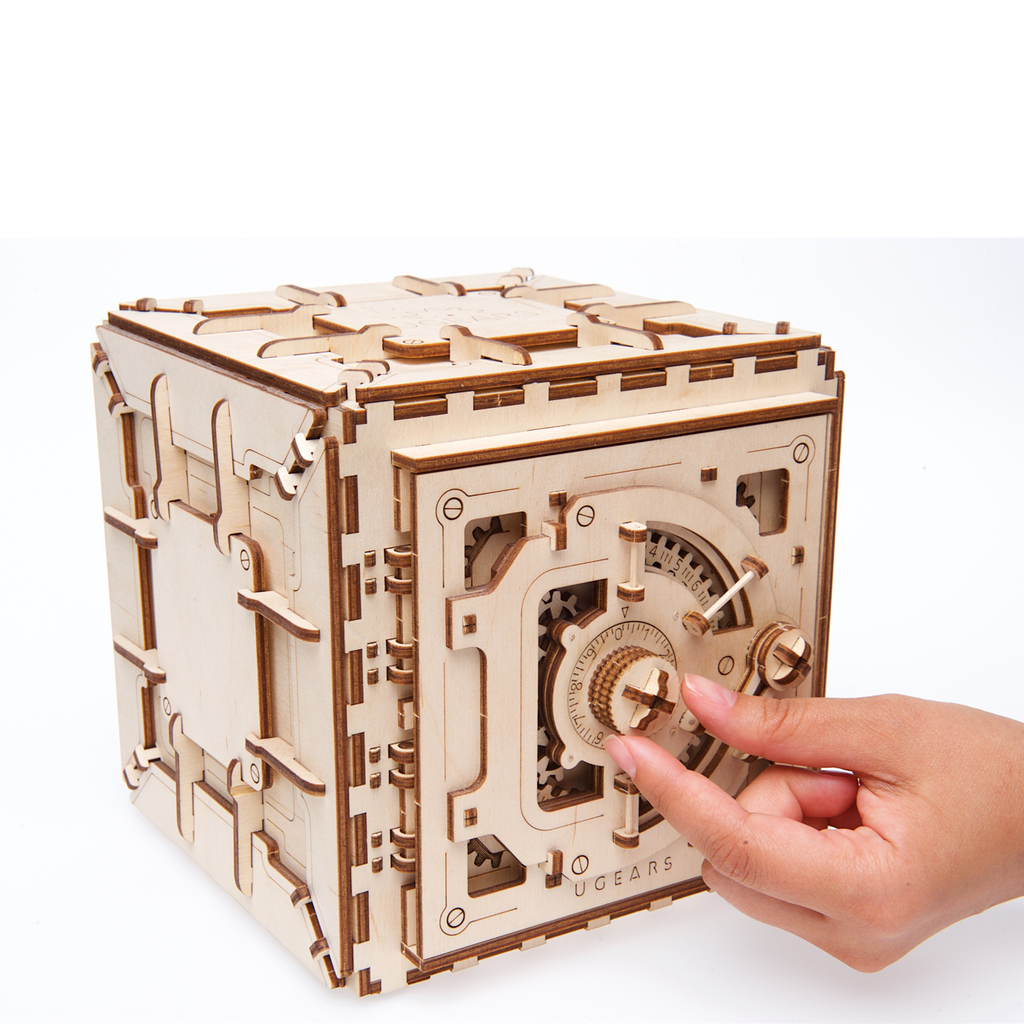Safe (Tresor) – in der Hand