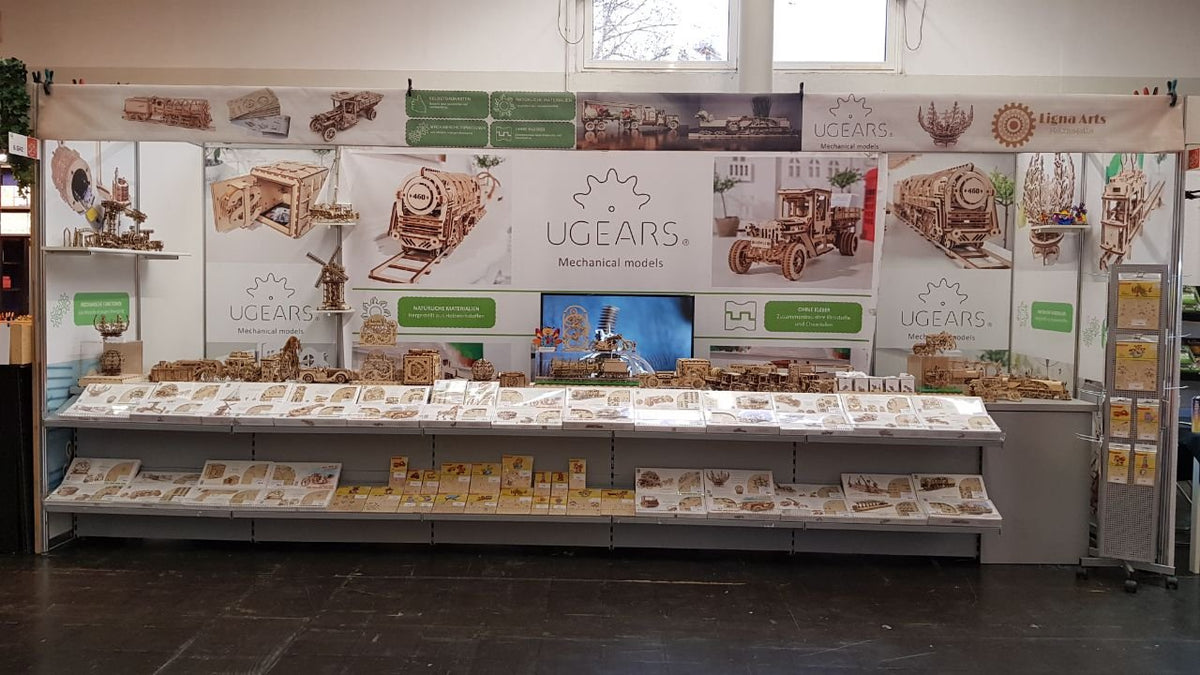 UGEARS-Modelle am Stand von Ligna Arts