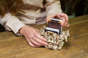 CARD BOX