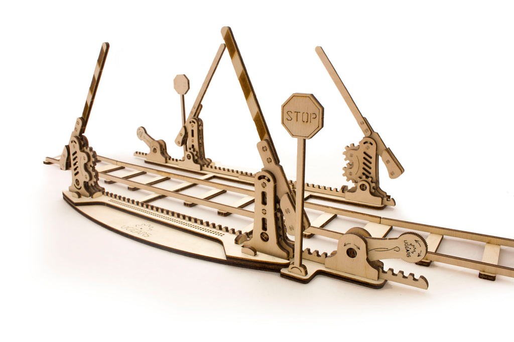 UGEARS Set of Rails with Crossing wooden model kit